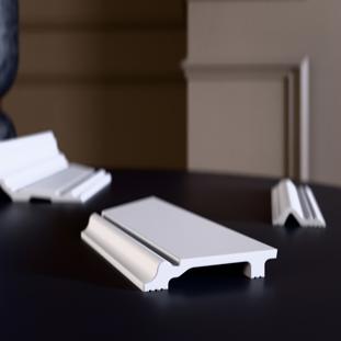 Плинтус напольный ударопрочный Glanzepol GPD-9