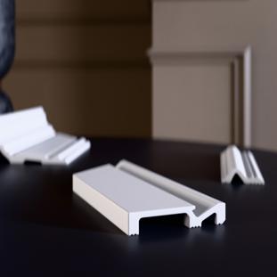 Плинтус напольный ударопрочный Glanzepol GPD-5